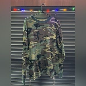 Men’s Hunting Camouflage Long Sleeve Shirt Size Large